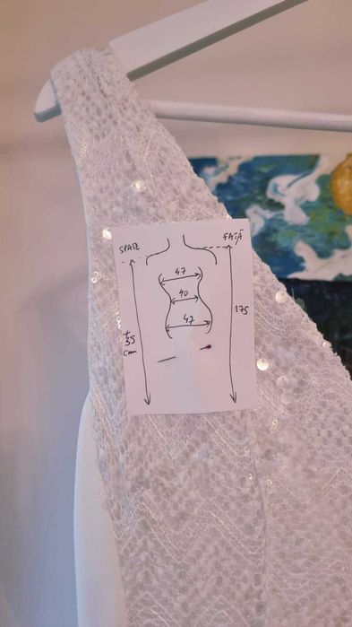 Rochie de mireasa sirena, cu paiete delicate