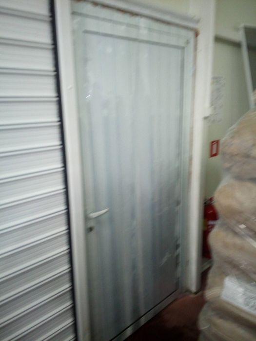 Прозрачни ресни за врати