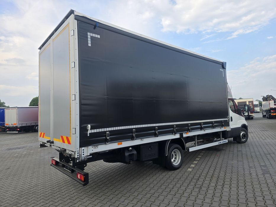 4x Iveco daily 7.2 t 70C18 2022-2024