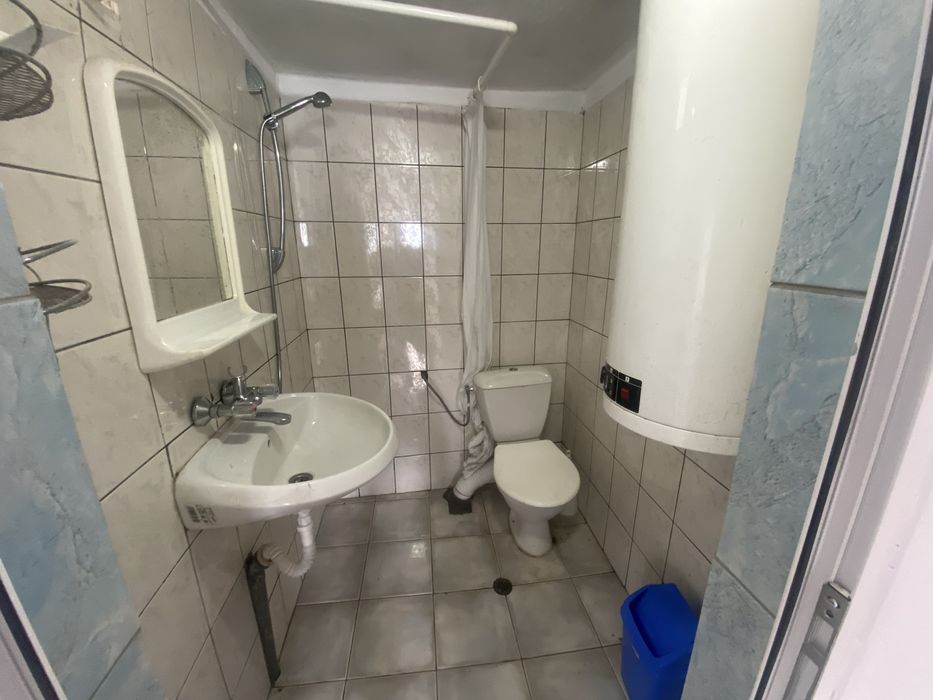 Продава се Къща в Карлово - 150 кв.м за 1 €/кв.м - Снимка #3