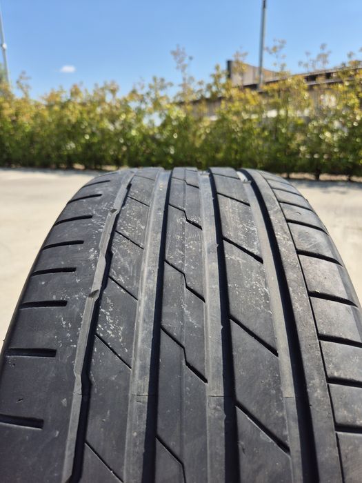 Anvelope vara 245/45/r18 HANKOOK Ventus S1 Evo 3 Steluta BMW DOT 2024
2 Buc
