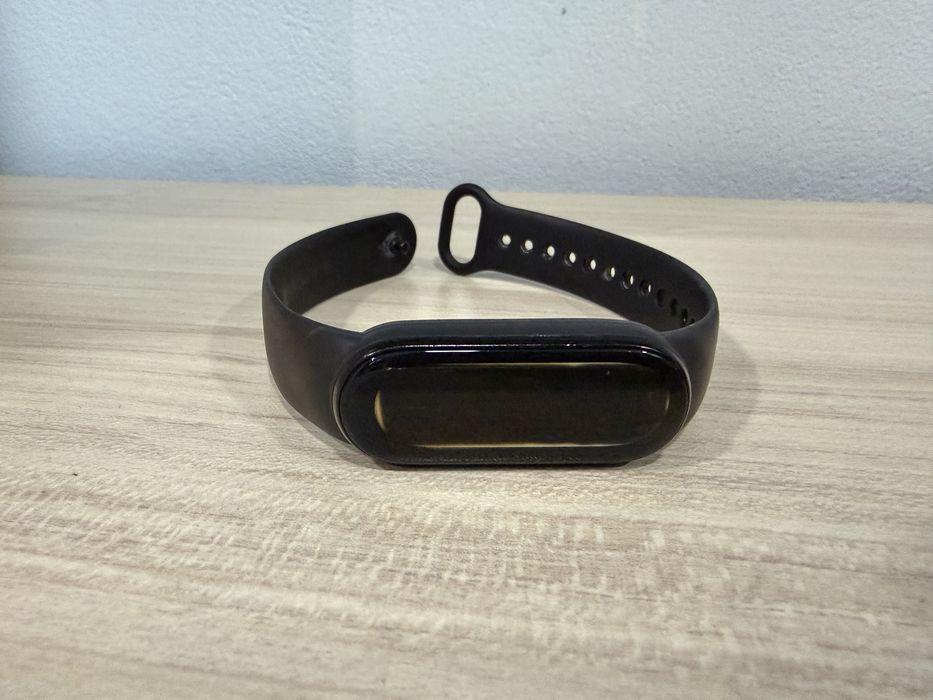Xiaomi Mi Smart Band 6 + оригинална кутия и зарядно