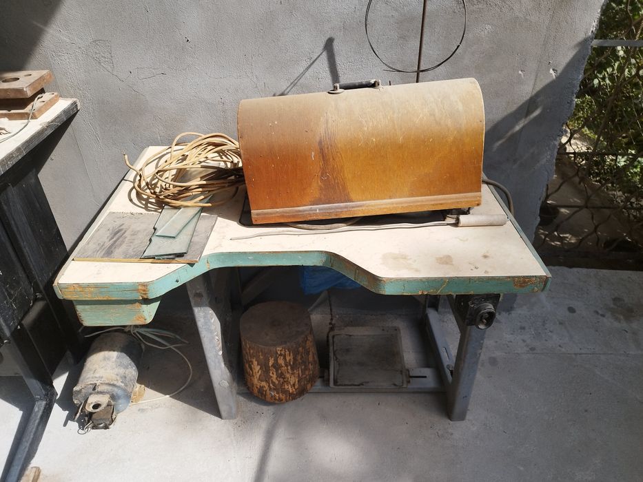 Швейная машинка советская