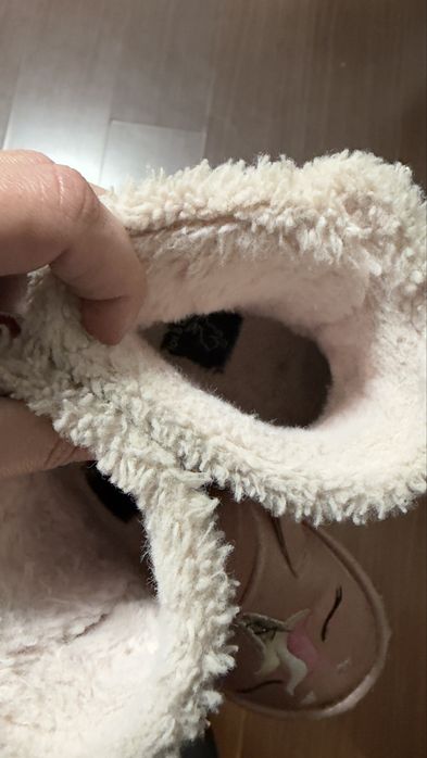 Ghete/ tip ugg , marimea 22