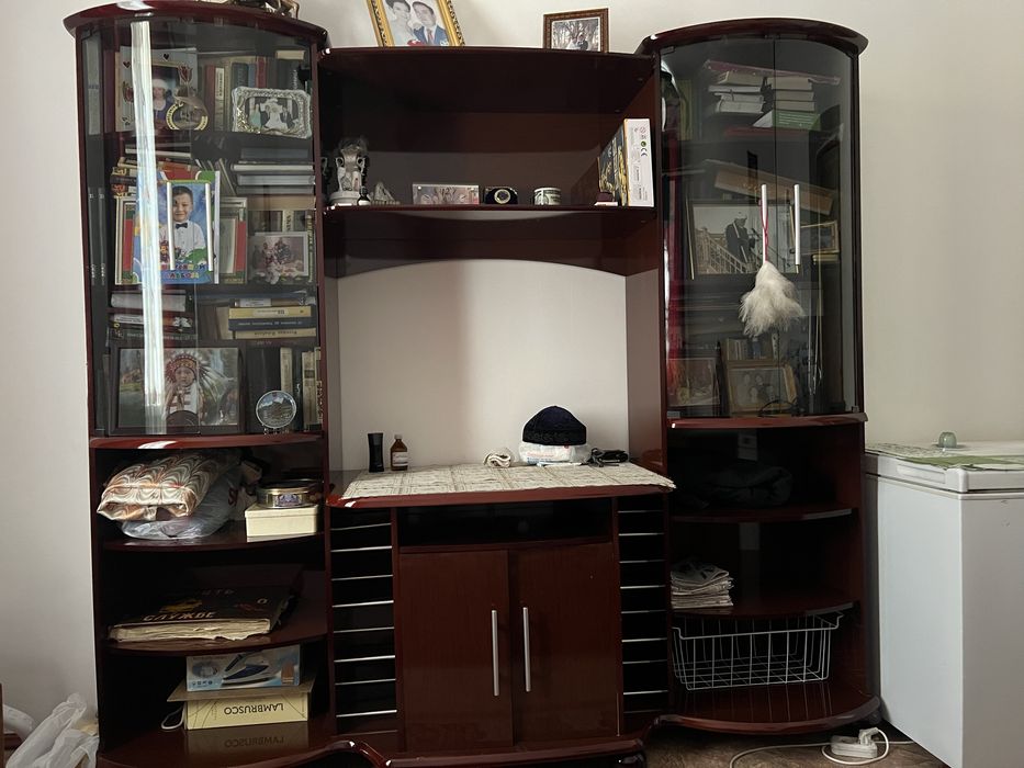 Шкаф для гостиной комнаты