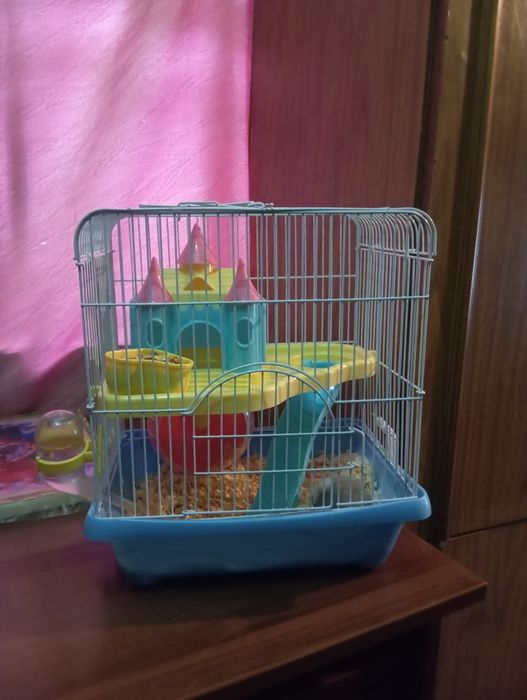 Клетка для хомяка продам пишите на ватсап