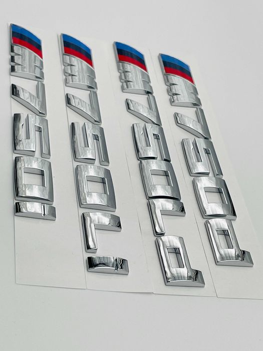 Emblema compatibila BMW M750d crom