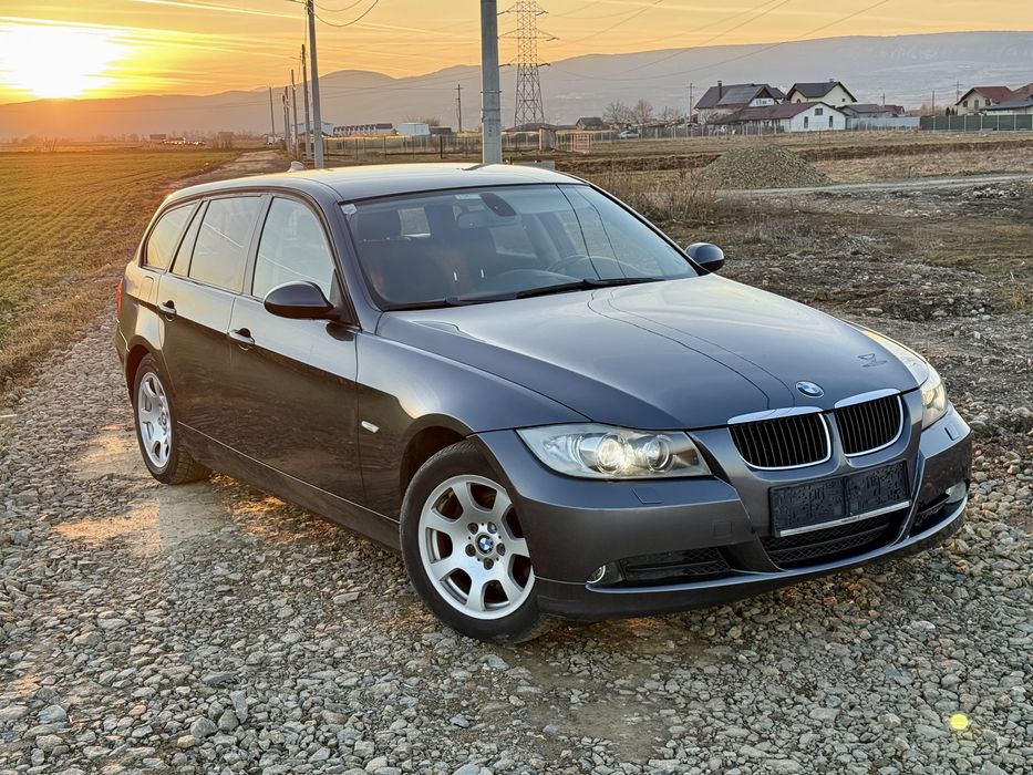 BMW Seria 3 // 2.0D M47 // Navi // Xenon // Distribuție în fata