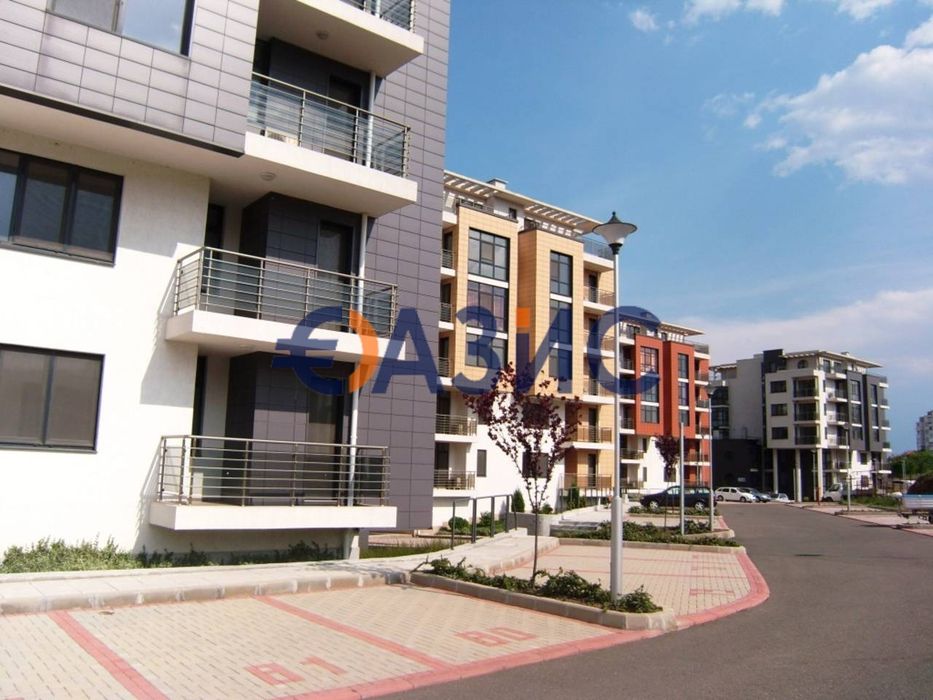 Продава се Тристаен апартамент в Бургас, Център - 89 кв.м за 1209 €/кв.м - Снимка #14