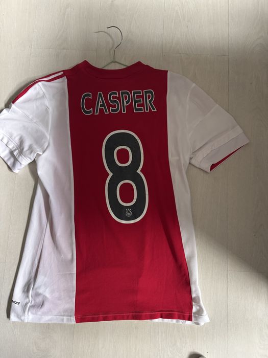 Футболни екипи