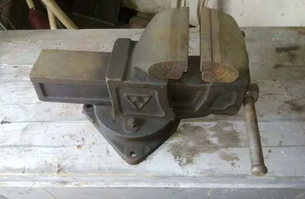 Поворотные тиски СССР 140мм