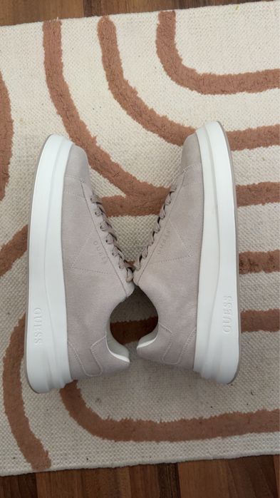 Обувки Guess Elba