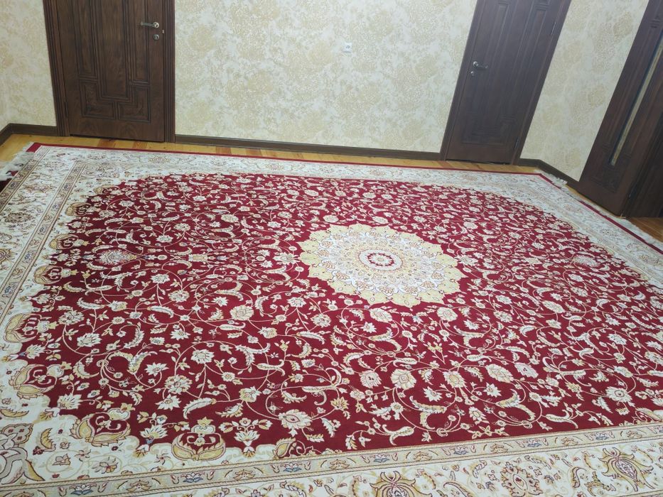 Продаётся Турецкий б/у  Ковёр 500х400