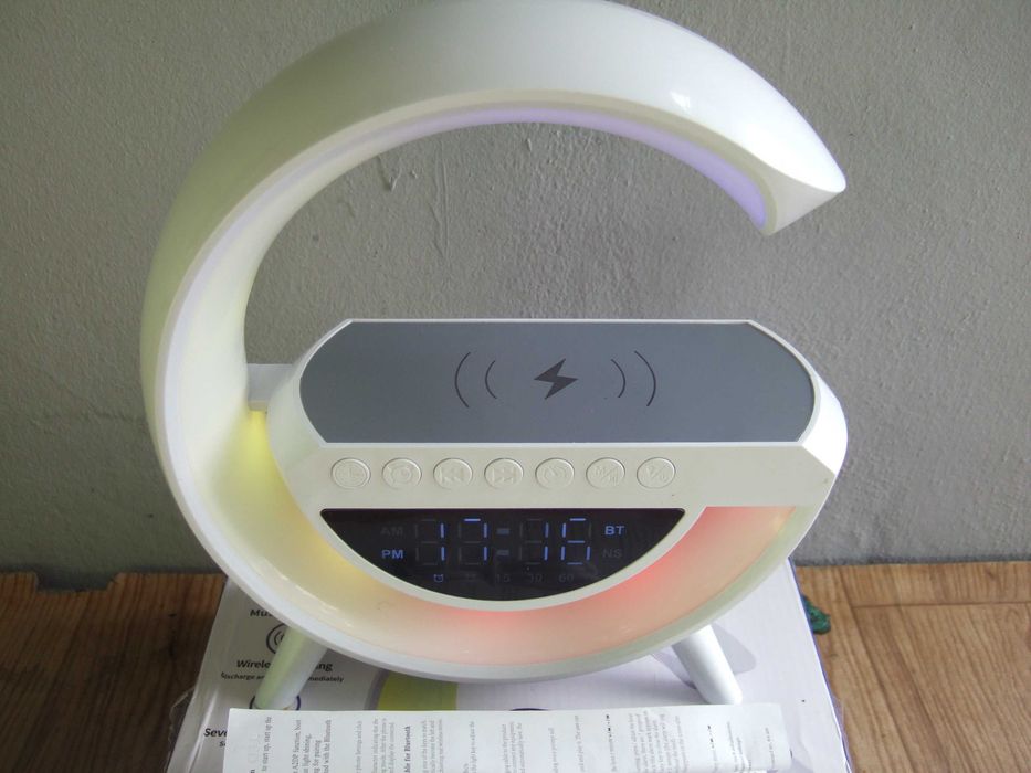 Boxa Portabila Multifunctionala 3in1 BT-3401, Incarcare Wireless, Ceas digital, LED, USB, Bluetooth
