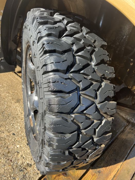 Caucicuri/anvelope  225/65/16