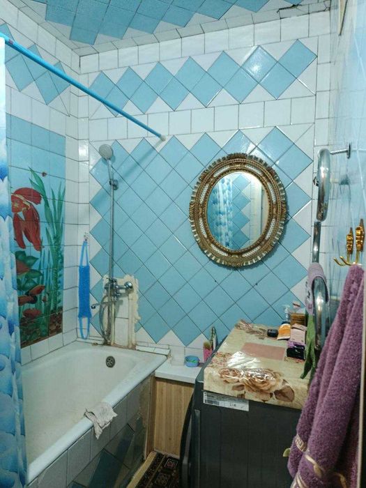 Квартира сотилади Шайхонтохур тумани Гулобод ор.р 1-чи гор Балница