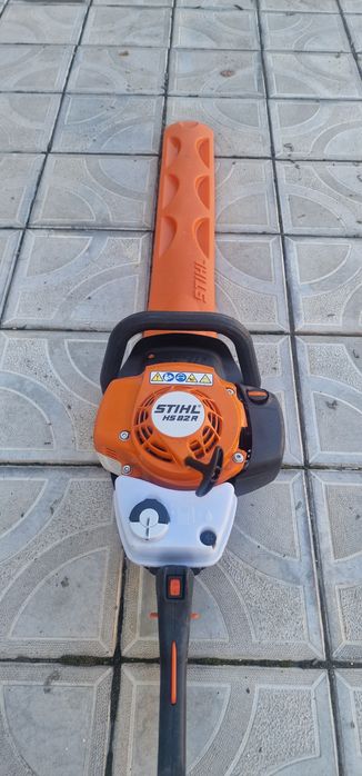 Бензинов храсторез STIHL HS 82 R