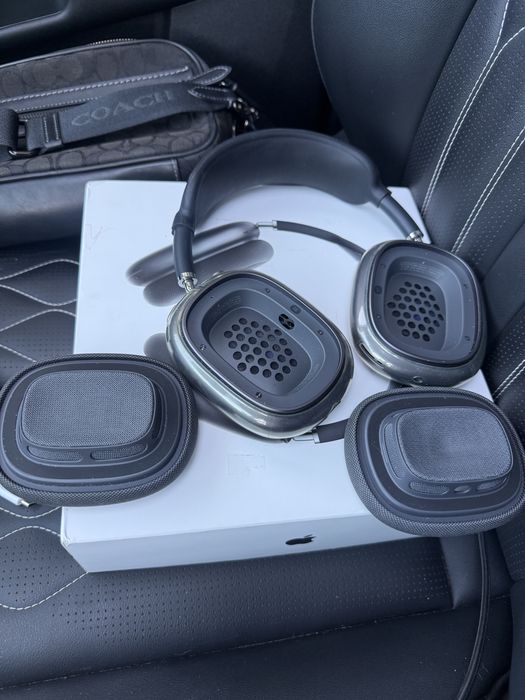 Apple AirPods Max