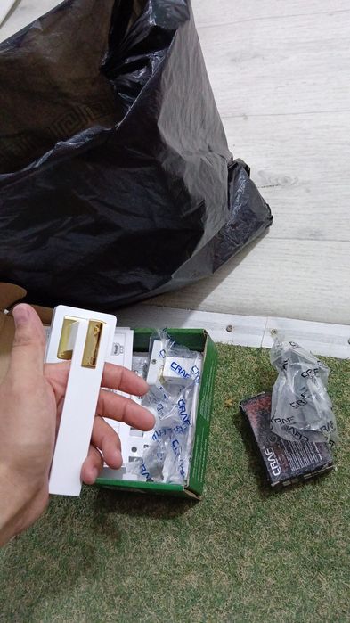 Есік сатылады белый камелия