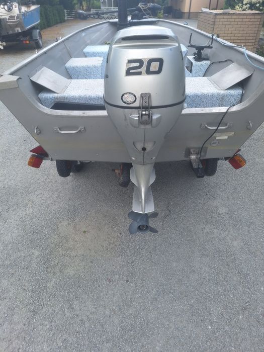 Barca aluminiu  440 cm