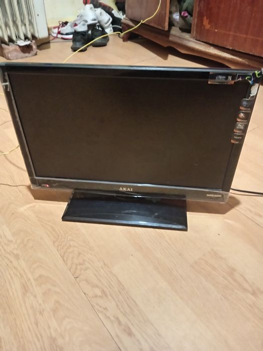 Monitor TV akay este în stare buna