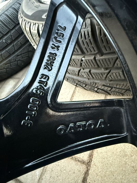 Jante 5x108 Volvo V60 v90 Xc60 Xc90 originale 235 45 18 pirelli iarna