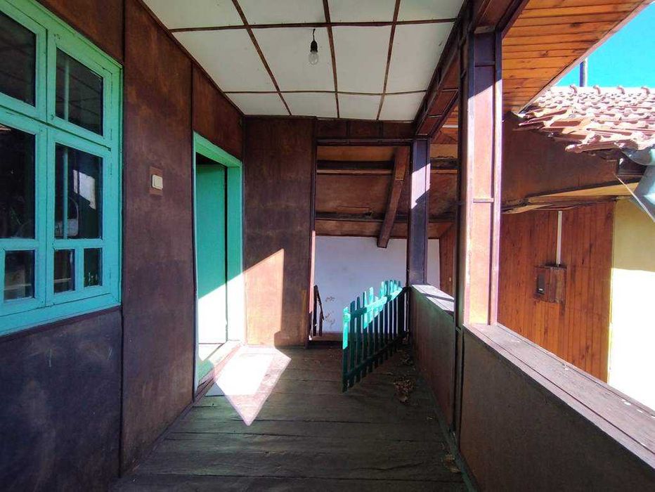 Продава се Къща в София, Център - 134 кв.м за 191 €/кв.м - Снимка #2