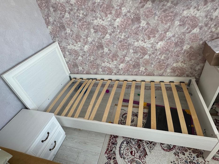 Продаются комод и кровать