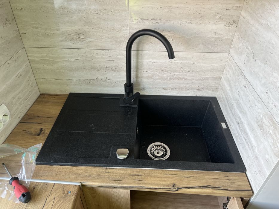 Executam finisaje la apartamente!!!