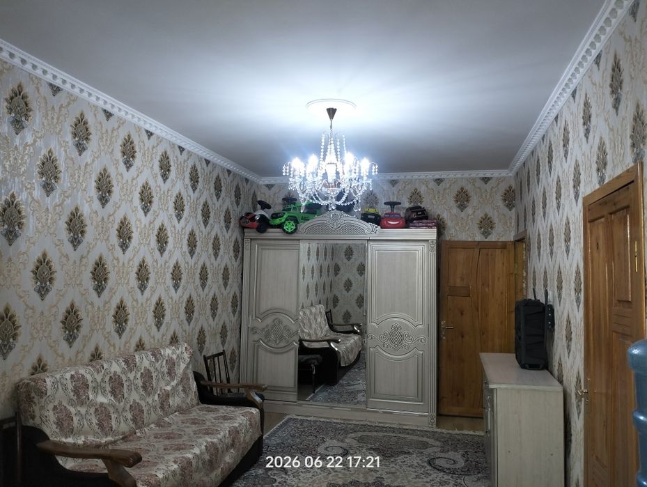 Ижарага 1 хона . Сдается  1 ком. в 2 . Юнусабад 12кв. Метро Туркестон