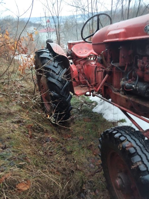 Vand tractor in stare buna de functionare