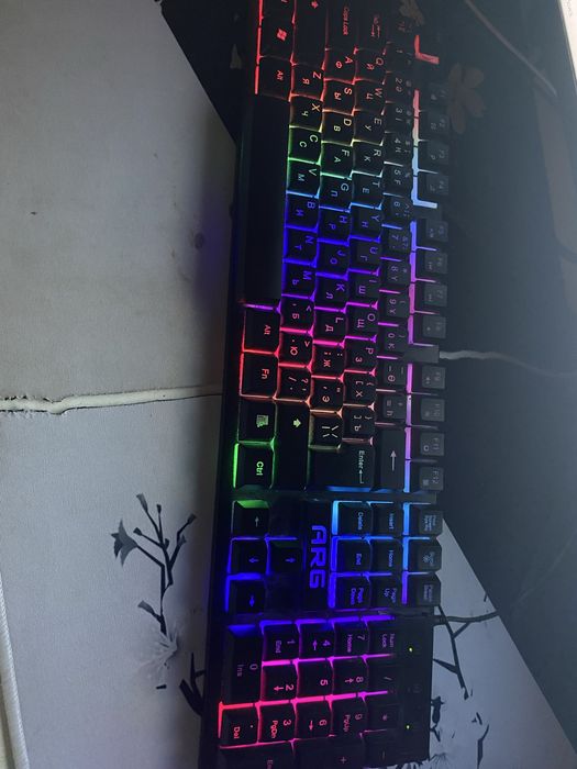 Клавитаура за 2000тг