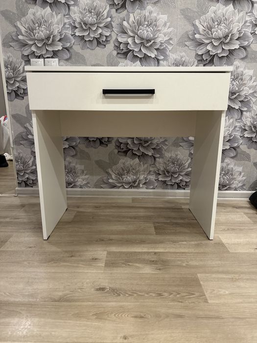 Туалетный столик