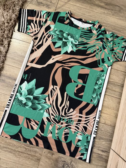 Чисто нова дамска рокля Junona