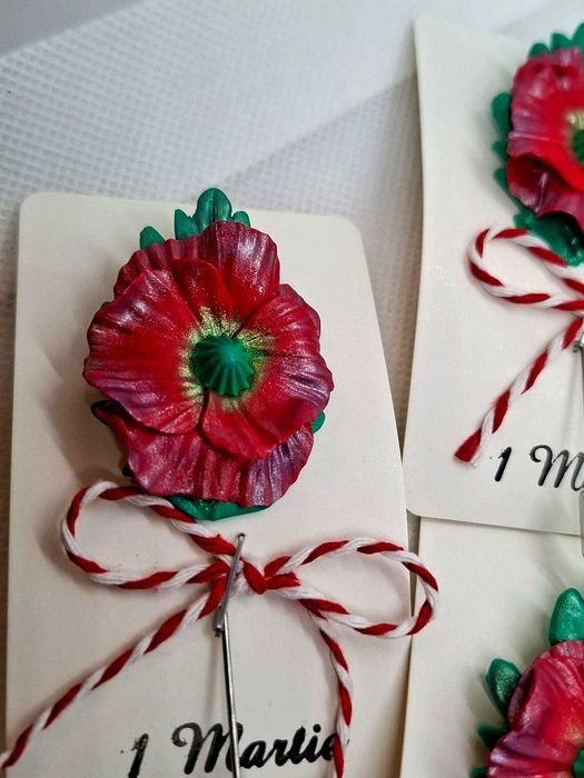Broșe mărțișor 15 ron/buc, realizate handmade din  FIMO