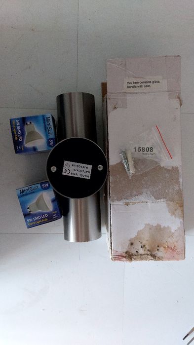 Aplică exterior sus jos