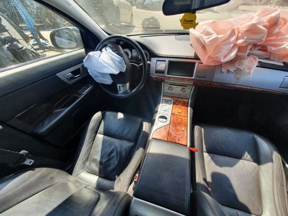 Dezmembrez Jaguar XF motor 2.7 TDV6  207cp 276dt dezmembrari piese cutie de viteze automata