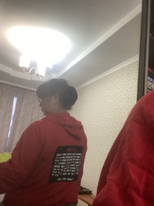 Продам платье и бомбер красный летнй