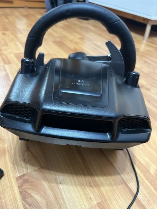 Volan Logitech g27