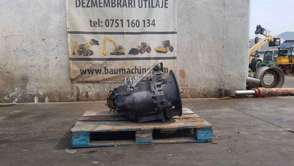 Cutie de viteze semi-automata buldoexcavator Case ,New Holland