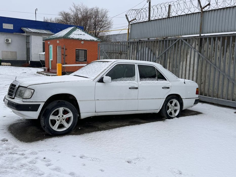 Мерседес w124 2.0