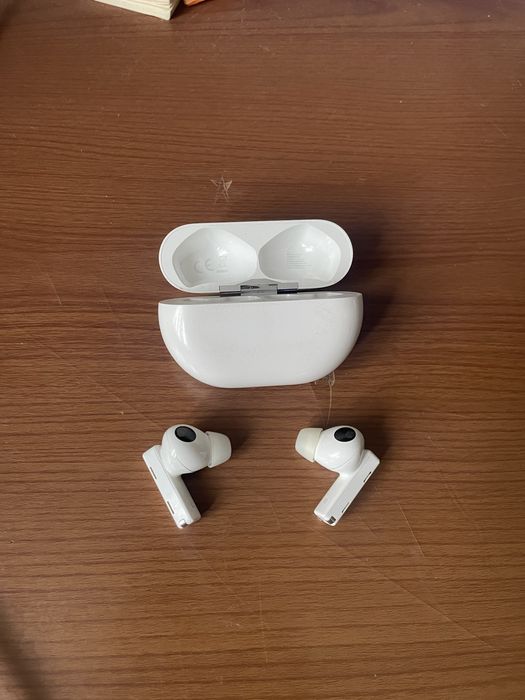 Продаются наушники Huawei free buds pro