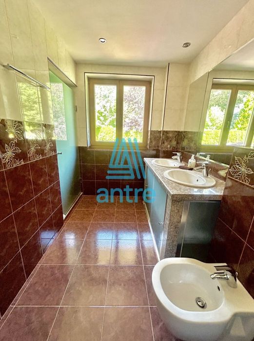 Къща в село Бистрица