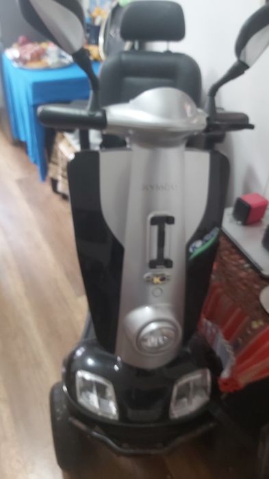 Caruț electric pentru persoane cu dizabilități