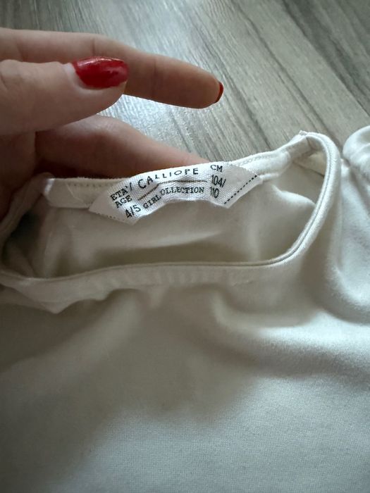 Елегантна рокля за момиче. 110 см.