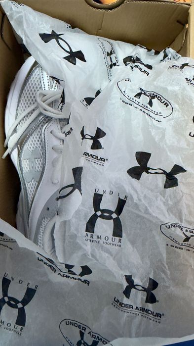 Under Armour unisex маратонки