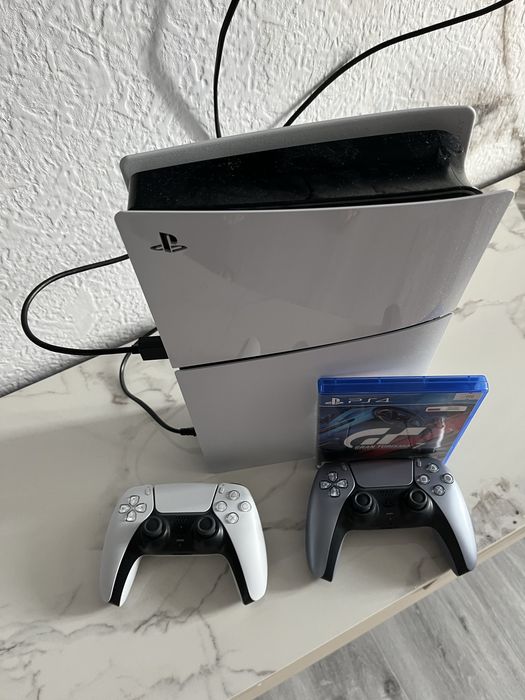 Игровая приставка PS5