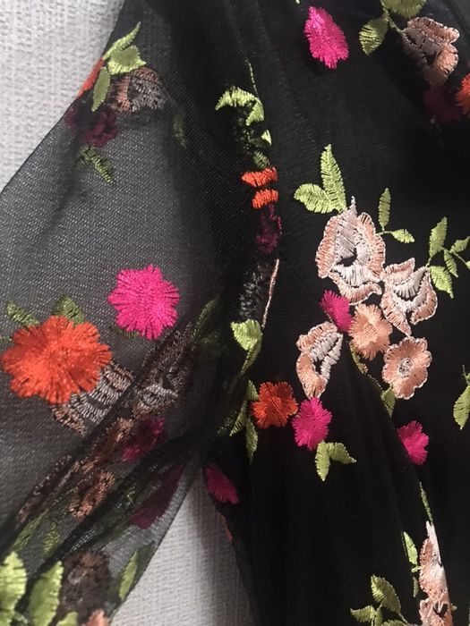 Платье, длиной миди