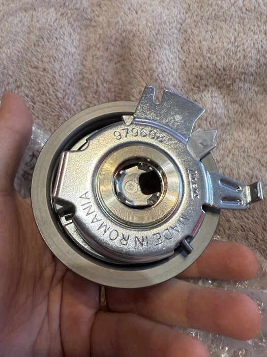 Комплект ангренажен ремък + водна помпа INA