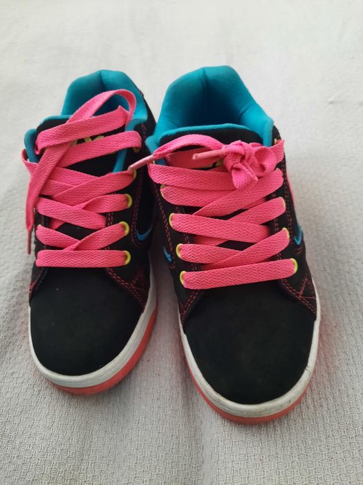 Кроссовки Heelys